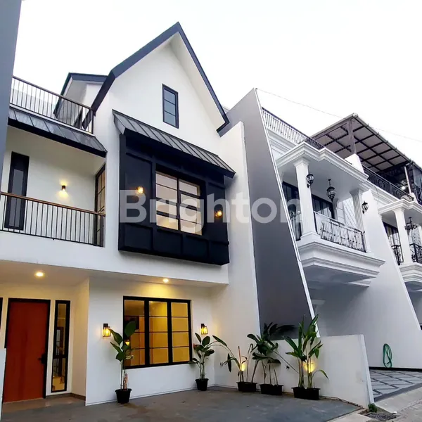 image RUMAH BARU NYAMAN DALAM CLUSTER DI JAGAKARSA JAKSEL (2)