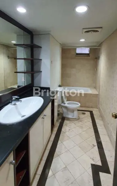 image UNIT STRATEGIS DI TAMAN ANGGREK, SIAP HUNI (8)