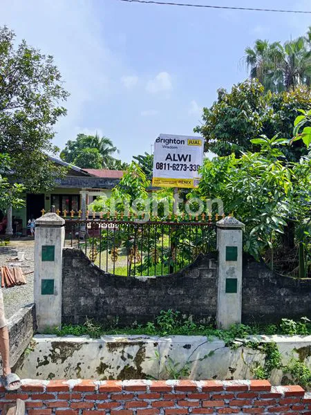image  DI JUAL TANAH BESERTA 3 RUMAH (1)