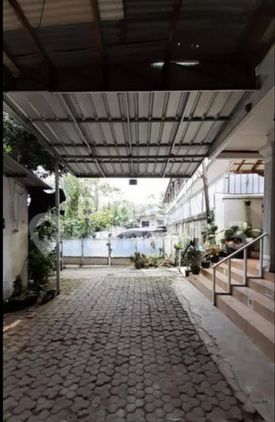 image RUMAH BESAR PLUS   KOS AKTIF 15 KAMAR DI AMPERA RAYA - JAKSEL, PARKIR 10 MOBIL (3)