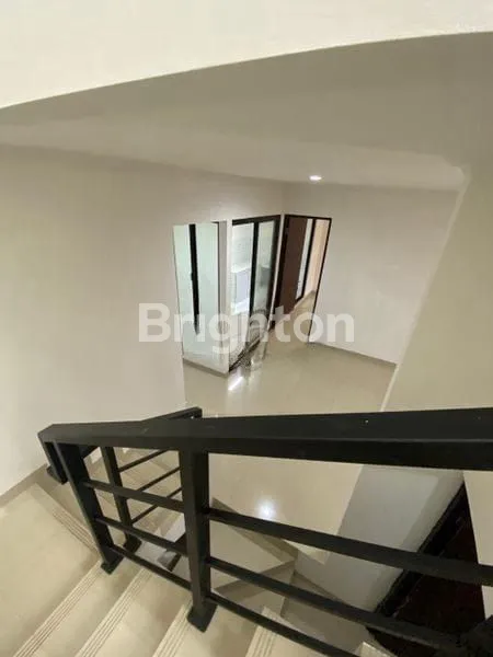 image RUMAH BARU EXCLUSIVE DI AKASIA EIGHT SERUA CIPUTAT (3)