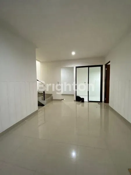 image RUMAH BARU EXCLUSIVE DI AKASIA EIGHT SERUA CIPUTAT (2)