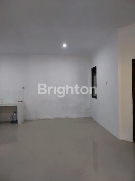 image DI JUAL RUMAH SIAP HUNI DI BOGOR RAYA PERMAI, 5-15 MENIT KE TOL BORR, 5-6 MENIT KE TERMINAL CIBINONG, STASIUN KERETA TERDEKAT 8 MENIT JALAN KAKI (3)