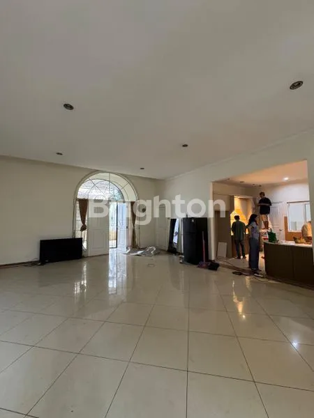 image RUMAH MEWAH SIAP HUNI, 4 KT, SEMI-FURNISHED DI BGM (2)