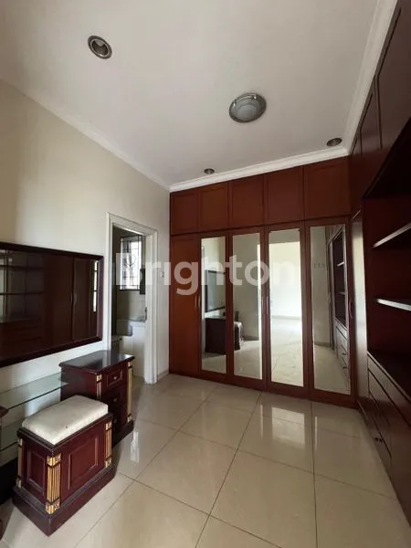 image RUMAH MEWAH SIAP HUNI, 4 KT, SEMI-FURNISHED DI BGM (8)