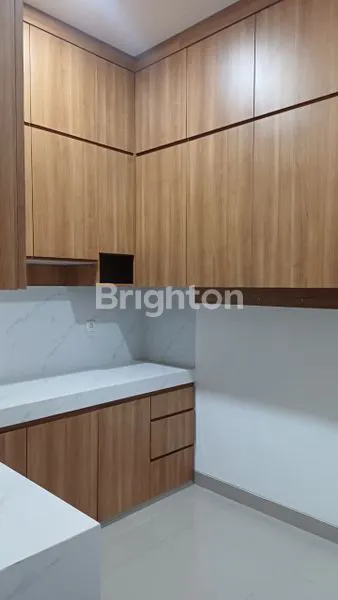 image SEWA RUMAH 3 LANTAI TAMAN RATU JAKARTA BARAT (2)
