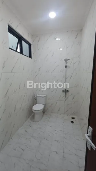 image SEWA RUMAH 3 LANTAI TAMAN RATU JAKARTA BARAT (4)