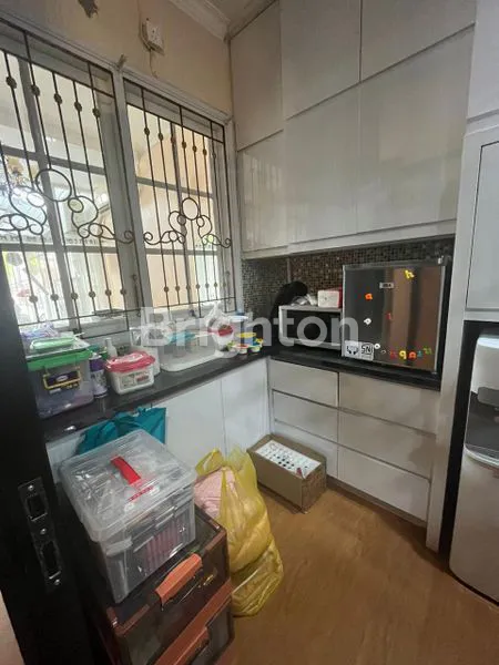 image DI JUAL RUMAH MEWAH 2 LANTAI DI BEVERLY HILL, LT 200M² (6)