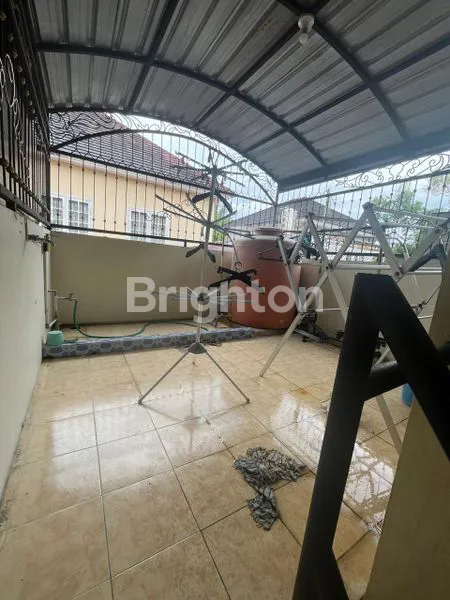 image DI JUAL RUMAH MEWAH 2 LANTAI DI BEVERLY HILL, LT 200M² (8)