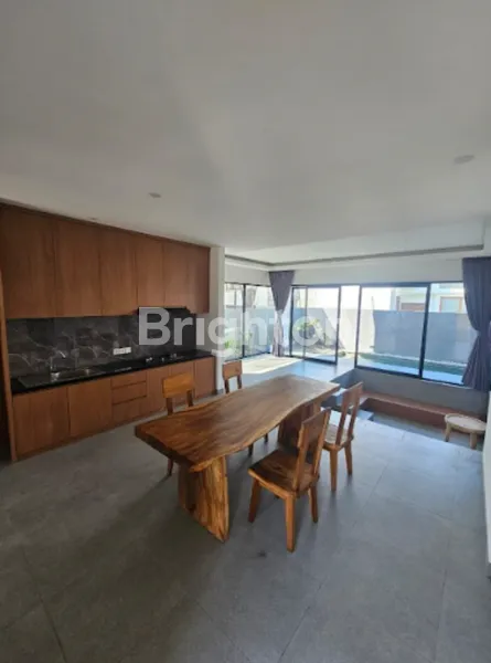 image DISEWAKAN VILLA EKSKLUSIF FULL FURNISHED 2 KT – LOKASI TENANG, FASILITAS MEWAH (3)