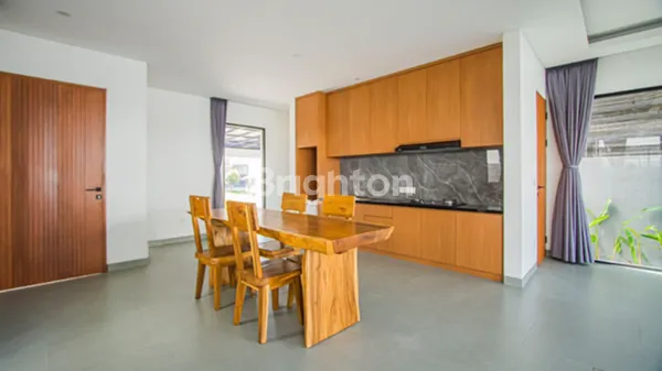 image DISEWAKAN VILLA EKSKLUSIF FULL FURNISHED 2 KT – LOKASI TENANG, FASILITAS MEWAH (7)