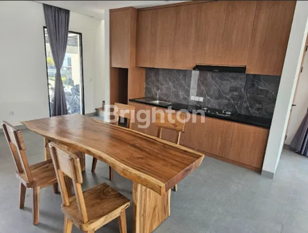 image DISEWAKAN VILLA EKSKLUSIF FULL FURNISHED 2 KT – LOKASI TENANG, FASILITAS MEWAH (8)