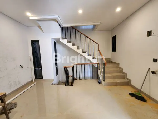 image RUMAH BARU JAKARTA SELATAN SIAP HUNI (5)