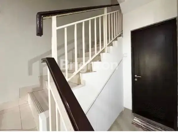image RUMAH 3 LANTAI SIAP HUNI DI CAKUNG JAKARTA GARDEN CITY (8)