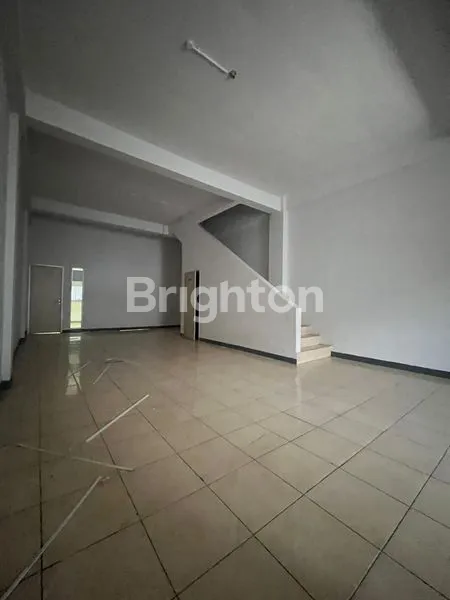 image RUKO 2 LANTAI SIAP USAHA, LOKASI STRATEGIS (5)