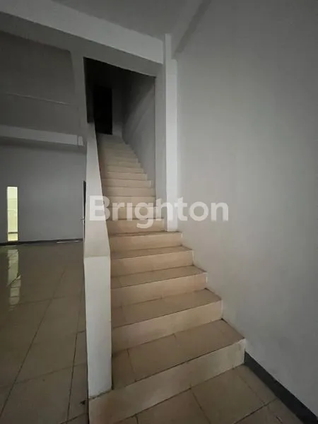 image RUKO 2 LANTAI SIAP USAHA, LOKASI STRATEGIS (8)