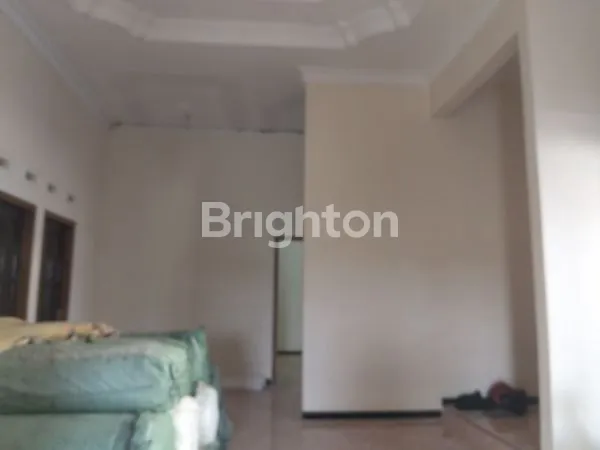 image RUMAH PEMANDANGAN HAMBATAN SAWAH ASRI DEKAT PEMKAB. KANTOR PEMKAB. KEDIRI (4)