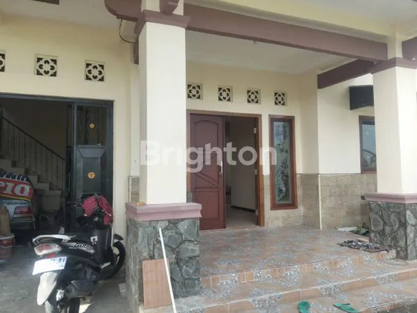 image RUMAH PEMANDANGAN HAMBATAN SAWAH ASRI DEKAT PEMKAB. KANTOR PEMKAB. KEDIRI (1)