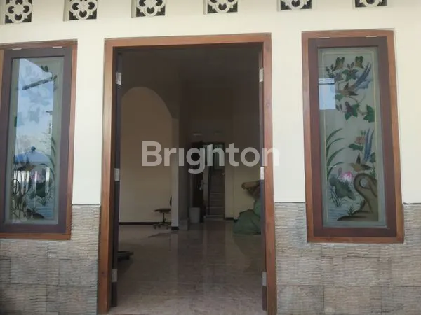 image RUMAH PEMANDANGAN HAMBATAN SAWAH ASRI DEKAT PEMKAB. KANTOR PEMKAB. KEDIRI (2)