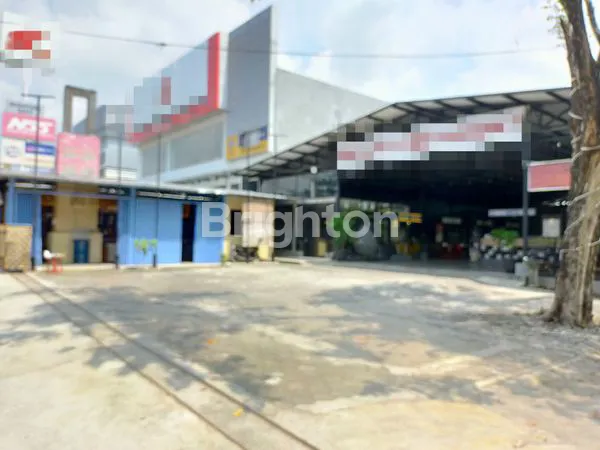 BANGUNAN EKS FOOD CENTRE LOKASI STRATEGIS PINGGIR JALAN BESAR DI SEMARANG TIMUR