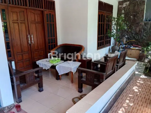 image RUMAH STRATEGIS RUNGKUT, LT 135M² 4KT 2KM (2)