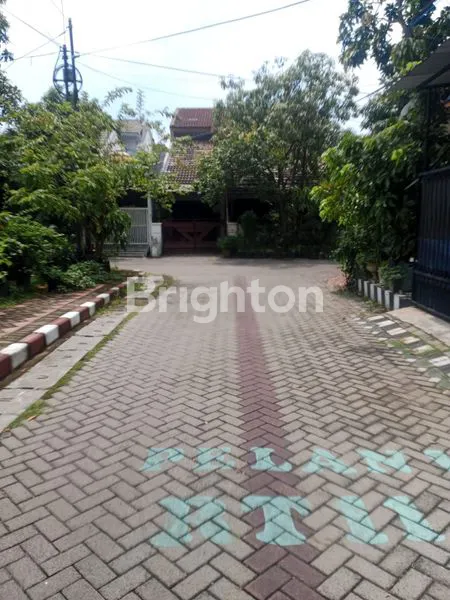 image RUMAH STRATEGIS RUNGKUT, LT 135M² 4KT 2KM (7)
