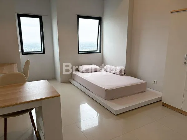 image  APT CORNELL UC (5)