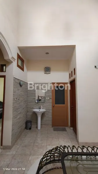 image RUMAH GDC BOULEVARD 3 LANTAI  (5)