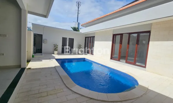 image DISEWAKAN: VILLA MEWAH SEMI-FURNISHED DI JANTUNG SEMINYAK (6)