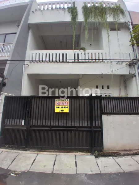 image SIAP HUNI SEBERANG RS YARSI DKT ITC CEMPAKA MAS STRATEGIS EKONOMIS JUAL SEGERA (1)