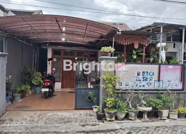image RUMAH SIAP HUNI DI TOSAREN, LT 112M², 3 KT (1)