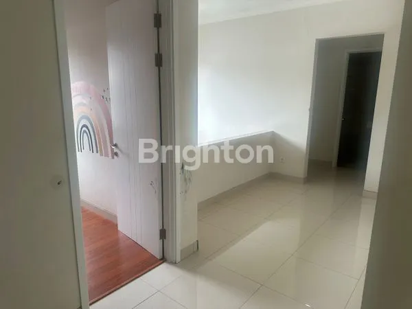 image MURAH RUMAH 2 LANTAI DI LINGKUNGAN RINDANG BSD,  THE EMINENT CLISTER VIVACIA, BSD CITY (4)