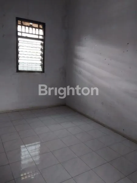 image RUMAH STRATEGIS DI JL RAYA KELAPA DUA, LT 250M² (4)