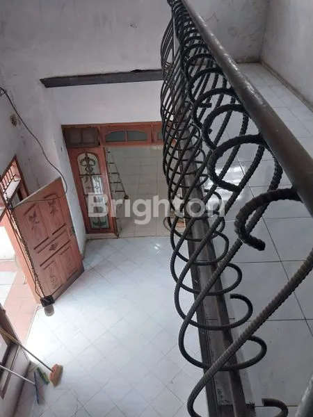 image RUMAH STRATEGIS DI JL RAYA KELAPA DUA, LT 250M² (3)