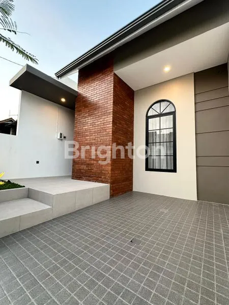 image RUMAH BARU MODERN TROPIKAL FULL FURNISH HARGA PROMO DI KOTA MALANG (2)