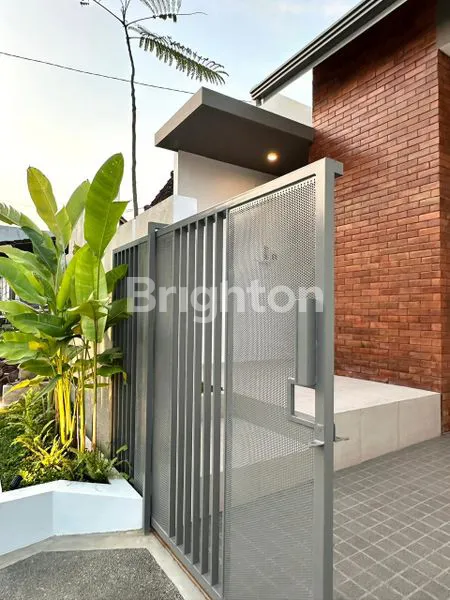 image RUMAH BARU MODERN TROPIKAL FULL FURNISH HARGA PROMO DI KOTA MALANG (6)