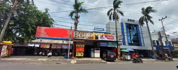 image RUKO STRATEGIS DI KOMERSIAL AREA DENGAN ROW 4 MOBIL, SEDERET DENGAN BANK BCA, PERMATA , BNI DI CITRA GARDEN, JAKARTA BARAT (1)