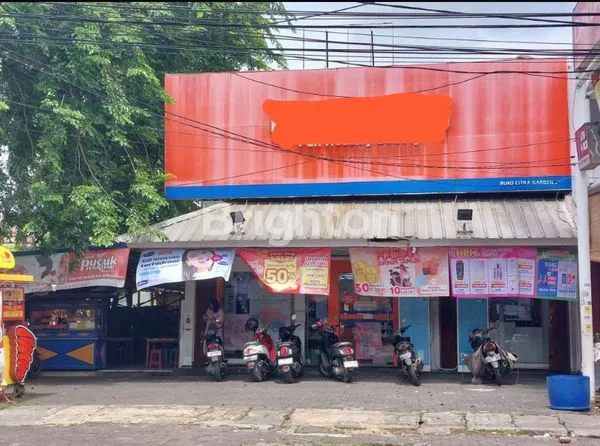 image RUKO STRATEGIS DI KOMERSIAL AREA DENGAN ROW 4 MOBIL, SEDERET DENGAN BANK BCA, PERMATA , BNI DI CITRA GARDEN, JAKARTA BARAT (2)