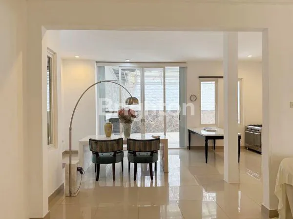 image RUMAH SIAP HUNI DI GUNUNGANYAR, LT 180M² (2)