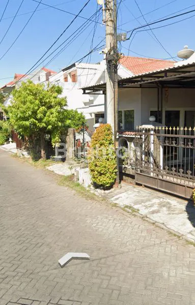 image RUMAH 2 LANTAI SIAP HUNI, LT 280M² DI MANYAR (2)