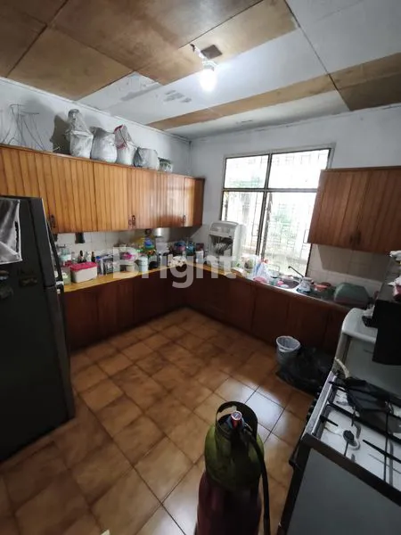 image RUMAH CANTIK SUPER LUAS - DEKAT TOL JORR (4)