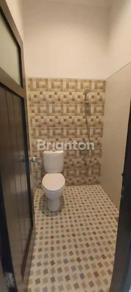 image RUMAH 2 LANTAI SHM, 3 KT DI ADIPURA (2)