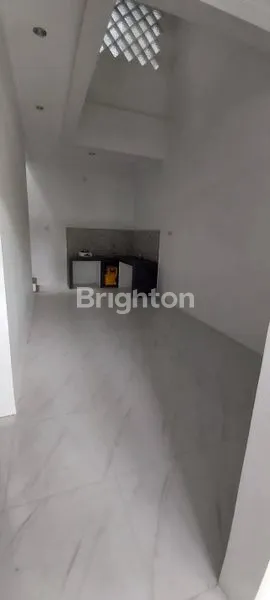 image RUMAH 2 LANTAI SHM, 3 KT DI ADIPURA (4)