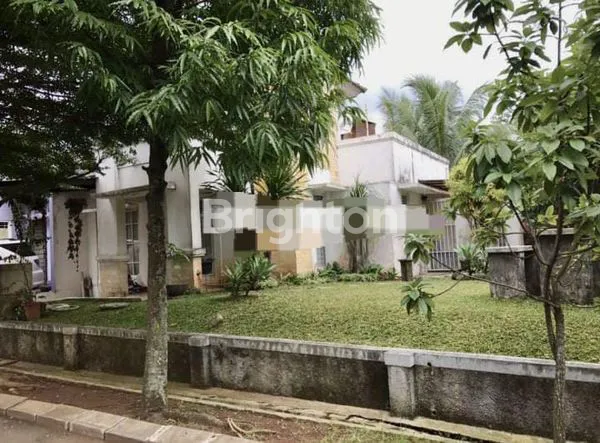 image RUMAH STRATEGIS, NYAMAN, TENANG, DAN ASRI DI ATHIA BINTARO (2)