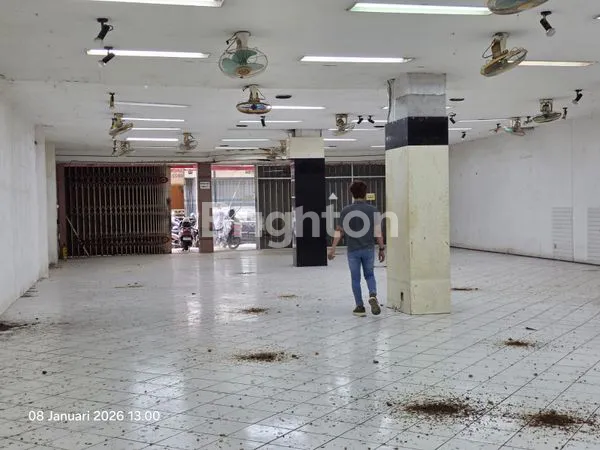 image DISEWAKAN RUKO JL. WACHID HASYIM. EX TOKO BUKU DAN DEPARTEMENT STORE. LOKASI STRATEGIS (3)