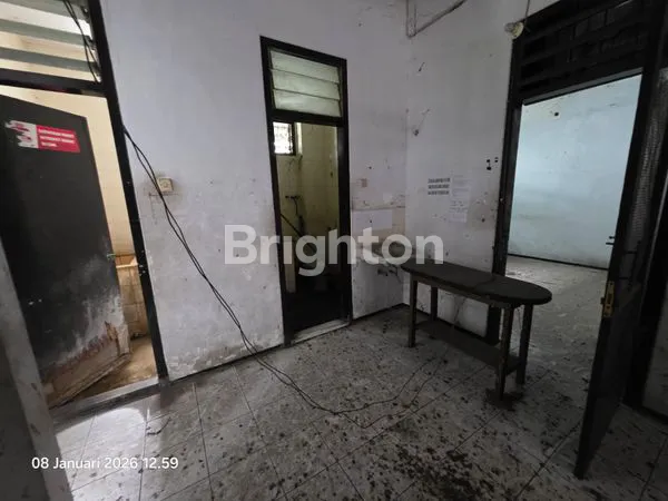 image DISEWAKAN RUKO JL. WACHID HASYIM. EX TOKO BUKU DAN DEPARTEMENT STORE. LOKASI STRATEGIS (5)