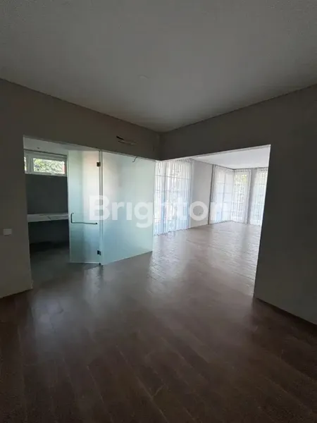 image VIRGINIA REGENCY PAKUWON CITY MODERN LIKE NEW TIGA LANTAI (4)