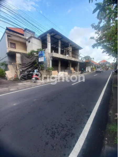 image DISEWAKAN RUKO STRATEGIS LANTAI 1 DI TEGAL GUNDUL – DEKAT PANTAI BERAWA (3)