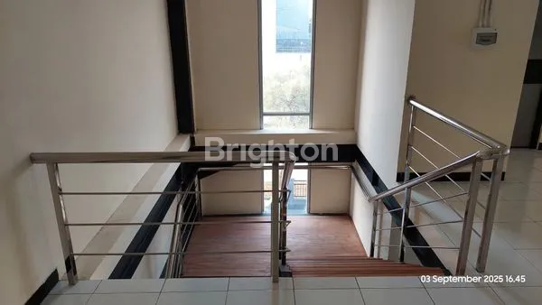 image BEAUTY VIEW HAVE NICE WAREHOUSE IN LIPPO CIKARANG (4)