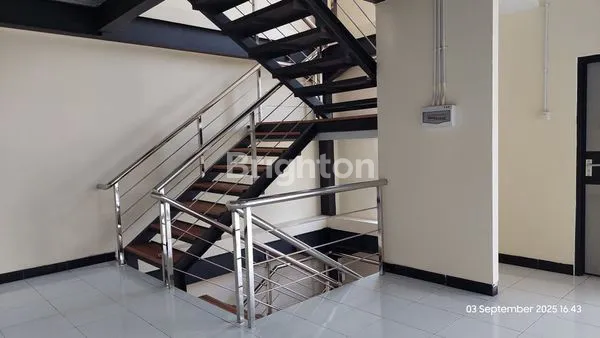 image BEAUTY VIEW HAVE NICE WAREHOUSE IN LIPPO CIKARANG (2)